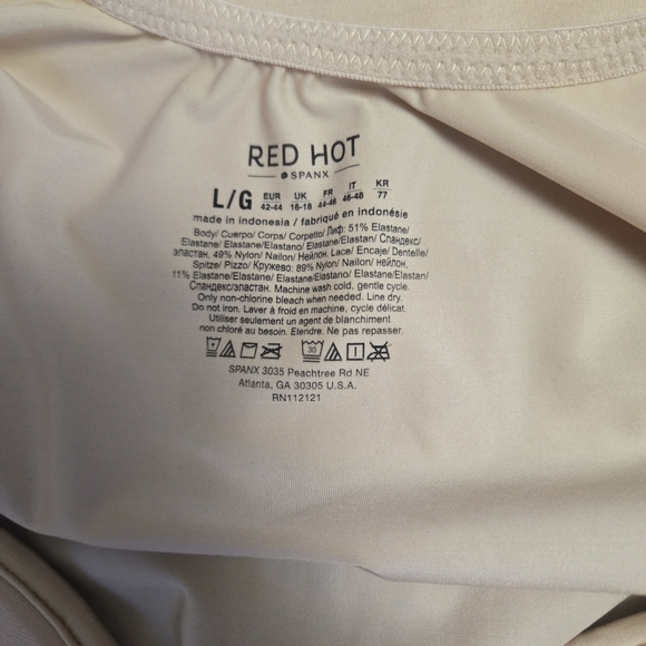 Red Hot Spanx Cream Lace Cupped Full Slip Size Large NWT - Picture 7 of 7